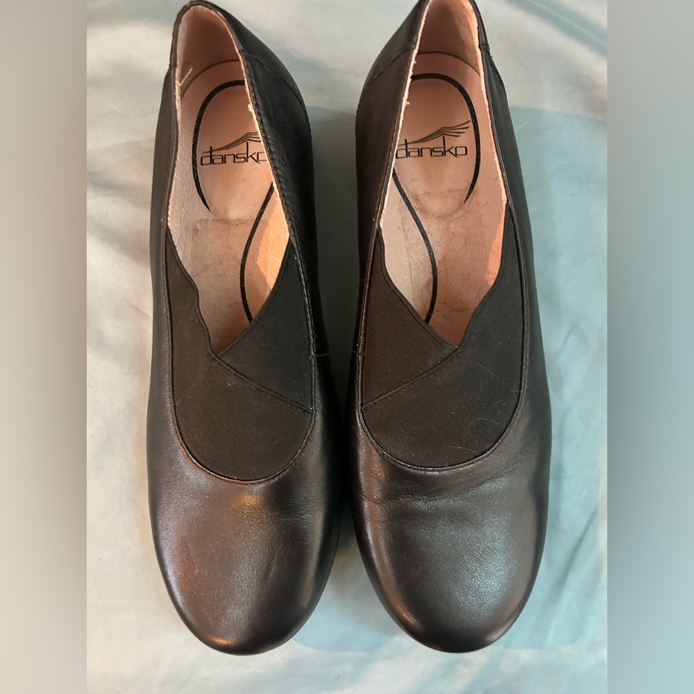 Dansko Women's Black Leather Mules